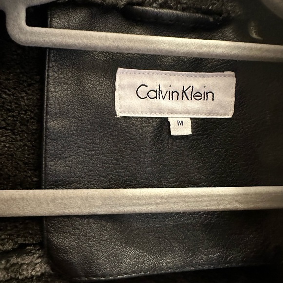 Calvin Klein Men’s black Faux leather faux fur grey jacket size Medium - Picture 11 of 15